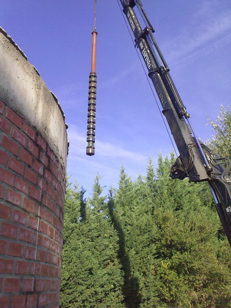 Reparaci�n de bomba en captaci�n de agua de riego